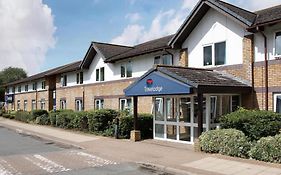 Travelodge Bicester Cherwell Valley M40